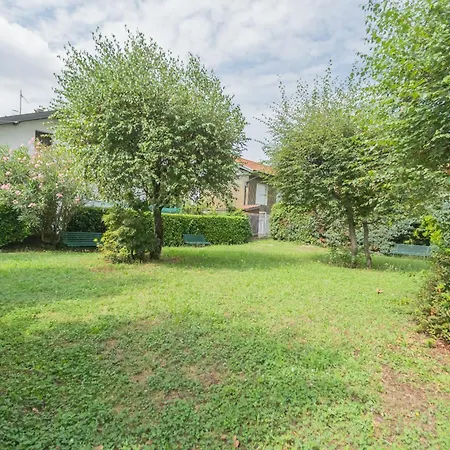 Appartamento Casa Di Silvia. Sei Km Da Lipomo